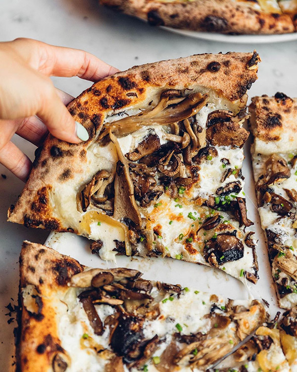 In this On-Demand, Advanced level pizza class, Chef Dan Richer of Razza joins Noel Brohner from Slow Rise pizza to explore the world of Artisan Pizza.